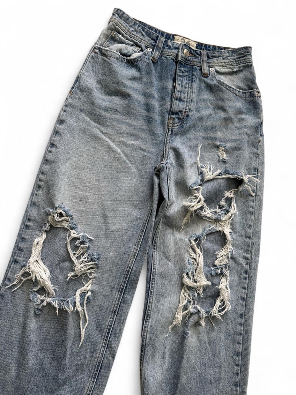 We the Free size 26 Blue denim jeans with ripped details #distressed